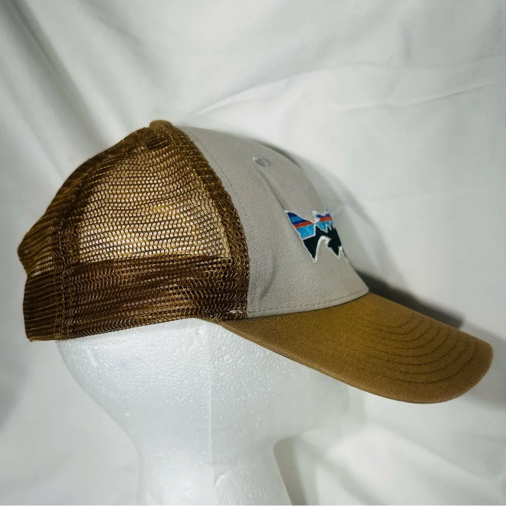 Patagonia Fish Logo Trucker Hat Mesh SnapBack Cap Outdoor Fisherman Gorpcore EUC